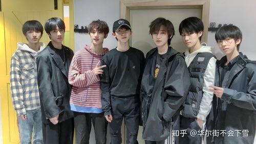 娱乐吃瓜兵时代少年团,娱乐吃瓜兵的青春传奇